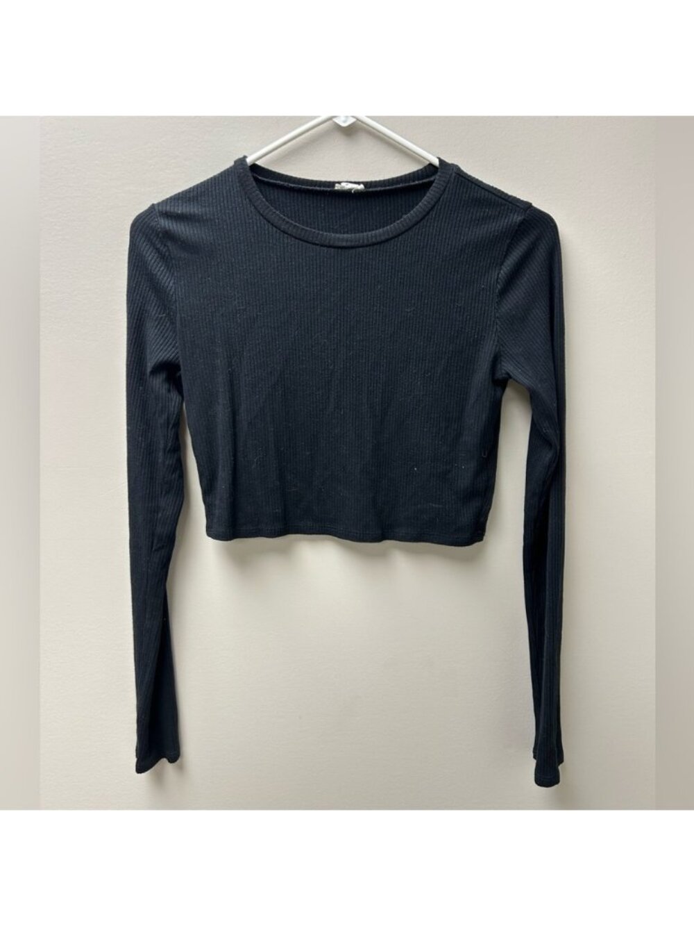 Garage Women’s Black Ribbed Cropped Long‎ Sleeve Top